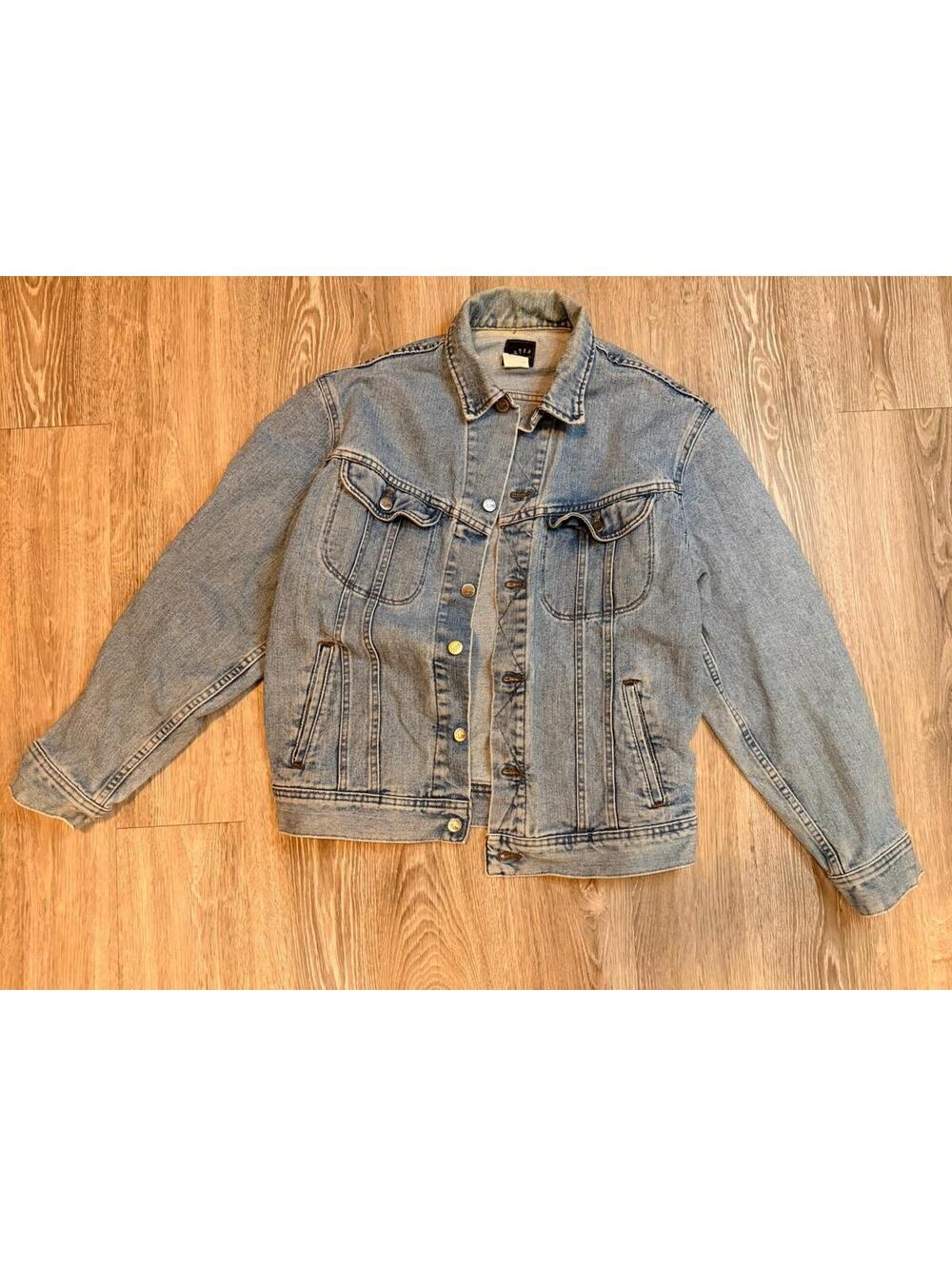 Vintage Denim Jean Trucker Jacket Lee Riveted Mens Medium 90s USA Made Cotton